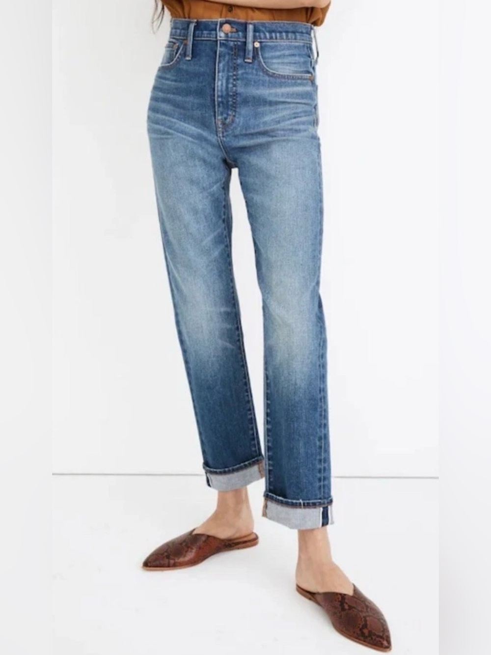 Madewell Classic Straight-Leg Jeans in Washed Blue